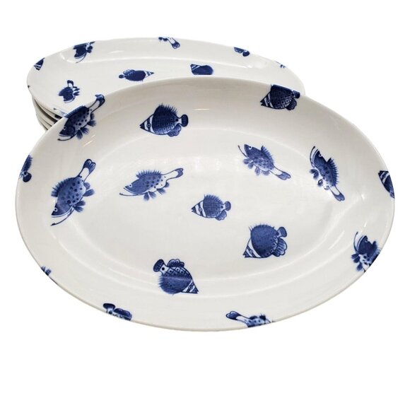 Crate & Barrel Fish Blue White Oval Ceramic Platter‎ 1 pc Serving Dish Nautical - Picture 1 of 9